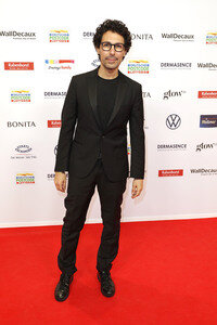 Goldene Bild der Frau 2025 in Hamburg