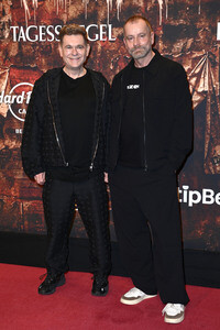 Musicalpremiere 'Wir sind am Leben - Das Berlin Musical' in Berlin