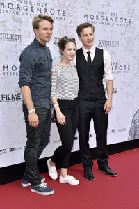 Filmpremiere 'Vor der Morgenröte' in Berlin