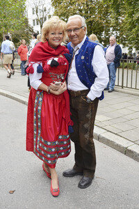 Wiesn-Einzug der Festwirte und Brauereien in München