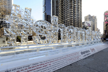 'Shameless' Eisskulptur, New York