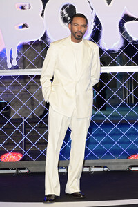 Season 5 Premiere 'The Boys' in Rom