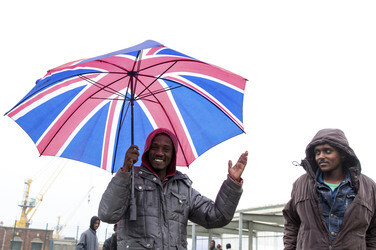 Flüchtlinge im Flüchtlingslager in Calais