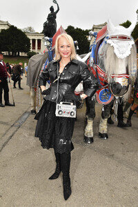 Regines Damenwiesn beim Oktoberfest 2025 in München