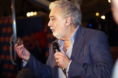 Maßnehmen von Placido Domingo im Wachsmuseum von Madrid