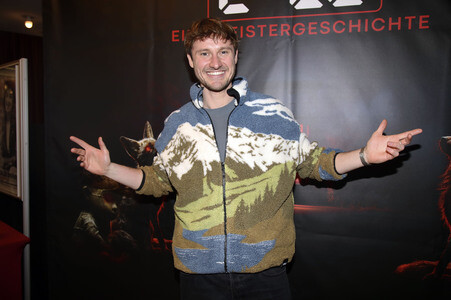 Theaterpremiere '2:22 - Eine Geistergeschichte' in Berlin