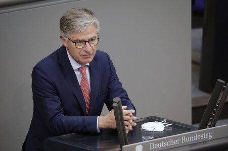 233. Sitzung des Deutschen Bundestages in Berlin