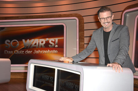 Fototermin zur Quizshow 'So war's! Das Quiz der Jahrzehnte' in Ismaning