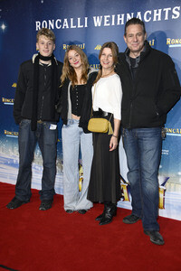 Premiere des 21. Original Roncalli Weihnachtscircus 2025 in Berlin