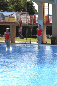 Wassersprung-Show 'Sprung meines Lebens' in Halle