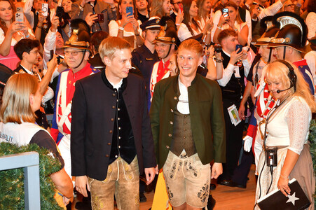 Wiesn Anstich im Schottenhamel Festzelt auf dem Oktoberfest 2026 in München