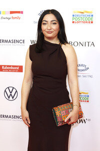 Goldene Bild der Frau 2025 in Hamburg