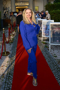 Theaterpremiere 'Der eingebildet Kranke' und 90. Geburtstag von Dieter Hallervorden in Berlin