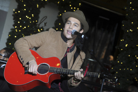 Austin Mahone live in New York