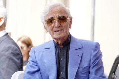 Charles Aznavour erhält einen Stern auf dem Hollywood Walk of Fame in Los Angeles