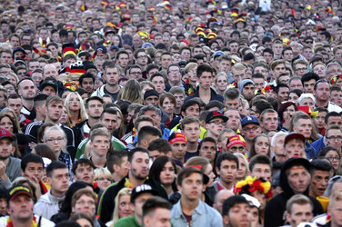WM-Fanmeile beim Spiel Deutschland gegen Ghana, Berlin