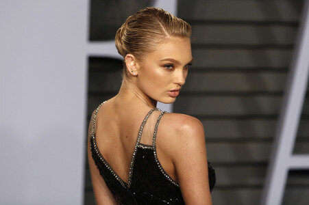 Vanity Fair Oscar Party 2018 in Beverly Hills