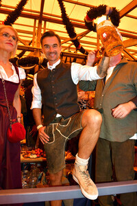 19.09.2026<br>Wiesn Anstich im Schottenhamel Festzelt auf dem Oktoberfest 2026 in München