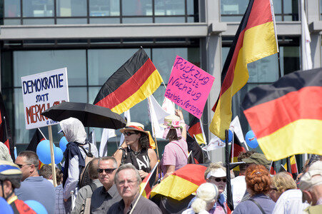 AfD Demo 'Zukunft Deutschland' in Berlin