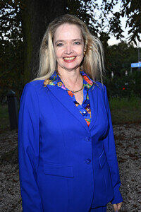 Theaterpremiere 'Der eingebildet Kranke' und 90. Geburtstag von Dieter Hallervorden in Berlin