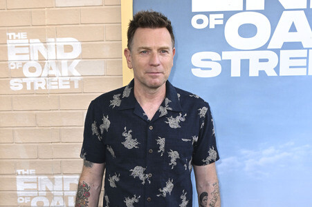 Filmpremiere 'The End of Oak Street' in Burbank