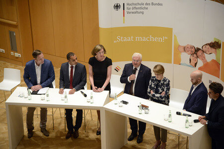 Podiumsdiskussion mit Frank-Walter Steinmeier in Brühl