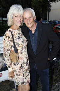 Überraschungsgala zum 90. Geburtstag von Dieter Hallervorden in Berlin