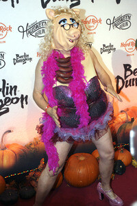 Halloween Party by Natascha Ochsenknecht im Berlin Dungeon