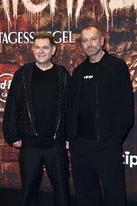 Musicalpremiere 'Wir sind am Leben - Das Berlin Musical' in Berlin