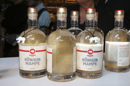Pressekonferenz der Wodka Marke Königin Mampe in Berlin