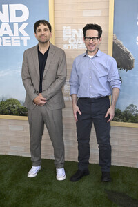 Filmpremiere 'The End of Oak Street' in Burbank
