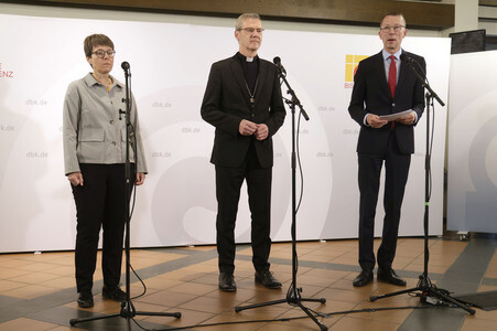 Pressekonferenz zur Herbst-Vollversammlung der Deutschen Bischofskonferenz in Fulda