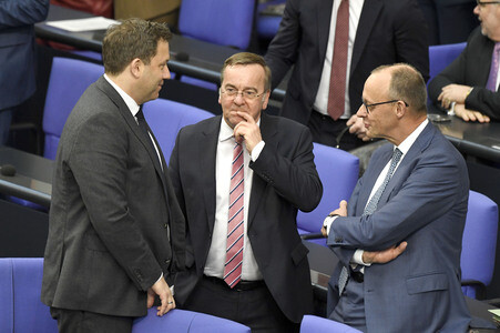 64. Sitzung des Deutschen Bundestages in Berlin