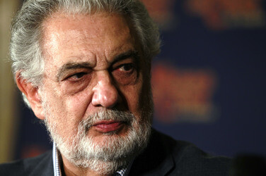 Maßnehmen von Placido Domingo im Wachsmuseum von Madrid
