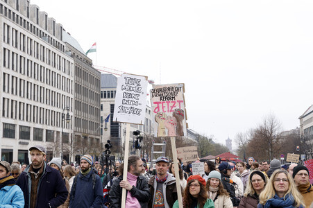 Kundgebung 'Es reicht! Sexualisierte Gewalt stoppen' in Berlin