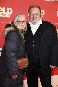 Filmpremiere 'Der Held vom Bahnhof Friedrichstraße' in Berlin