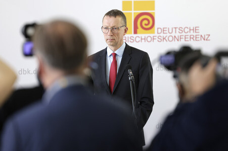 Auftakt-Pressekonferenz zur Frühjahrsollversammlung der Deutschen Bischofskonferenz in Würzburg