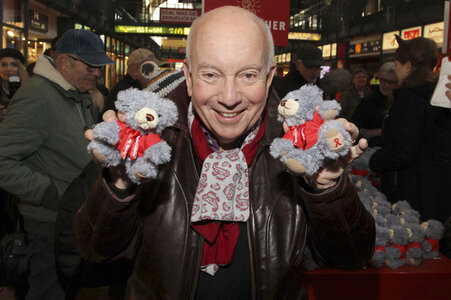 22. Charity Teddybären Verkauf in Hamburg