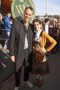 Cathy Hummels Wiesn-Bummel beim Oktoberfest 2026 in München
