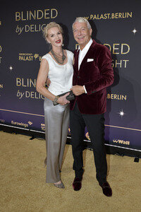Weltpremiere der 'Blinded by Delight' Grand Show 2025 in Berlin