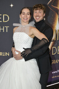 Weltpremiere der 'Blinded by Delight' Grand Show 2025 in Berlin