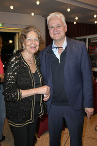 Theaterpremiere 'Carmen darf nicht platzen' in Berlin