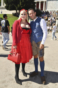 Hayley Hasselhoff auf dem Oktoberfest 2025 in München