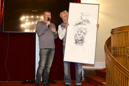 Theaterpremiere 'Der eingebildet Kranke' und 90. Geburtstag von Dieter Hallervorden in Berlin