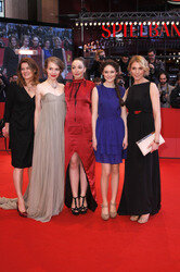 Birge Schade, Anna Brüggemann, Lucie Aron, Lea van Acken, Franziska Weisz