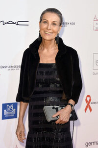 Benefizgala 'Künstler gegen Aids - Die Gala 2016' in Berlin