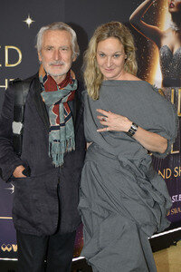 Weltpremiere der 'Blinded by Delight' Grand Show 2025 in Berlin