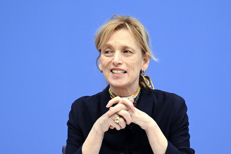 Bundespressekonferenz 'Seniorinnen und Senioren in der digitalen Welt' in Berlin