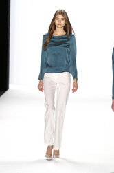 Hien Le Fashion Show, Berlin Fashion Week Autumn-Winter 2014