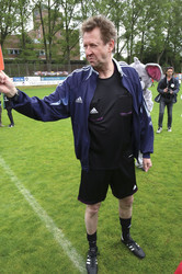 Charity-Fußballspiel 'Kicken mit Herz' in Hamburg